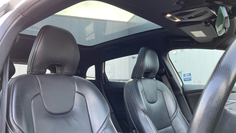 Volvo V40 D4 [190] R DESIGN Pro 5dr Geartronic Diesel Hatchback